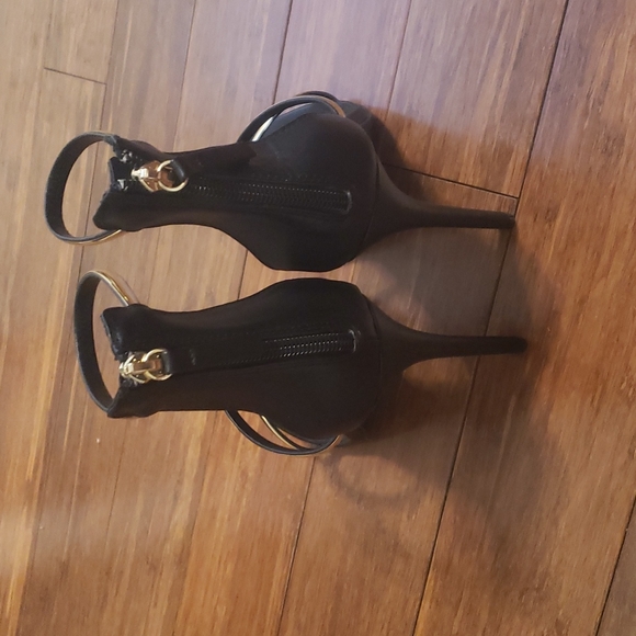 Heels Bebe - Picture 5 of 11